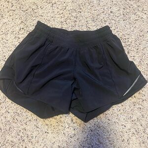 Lululemon hotty hot short